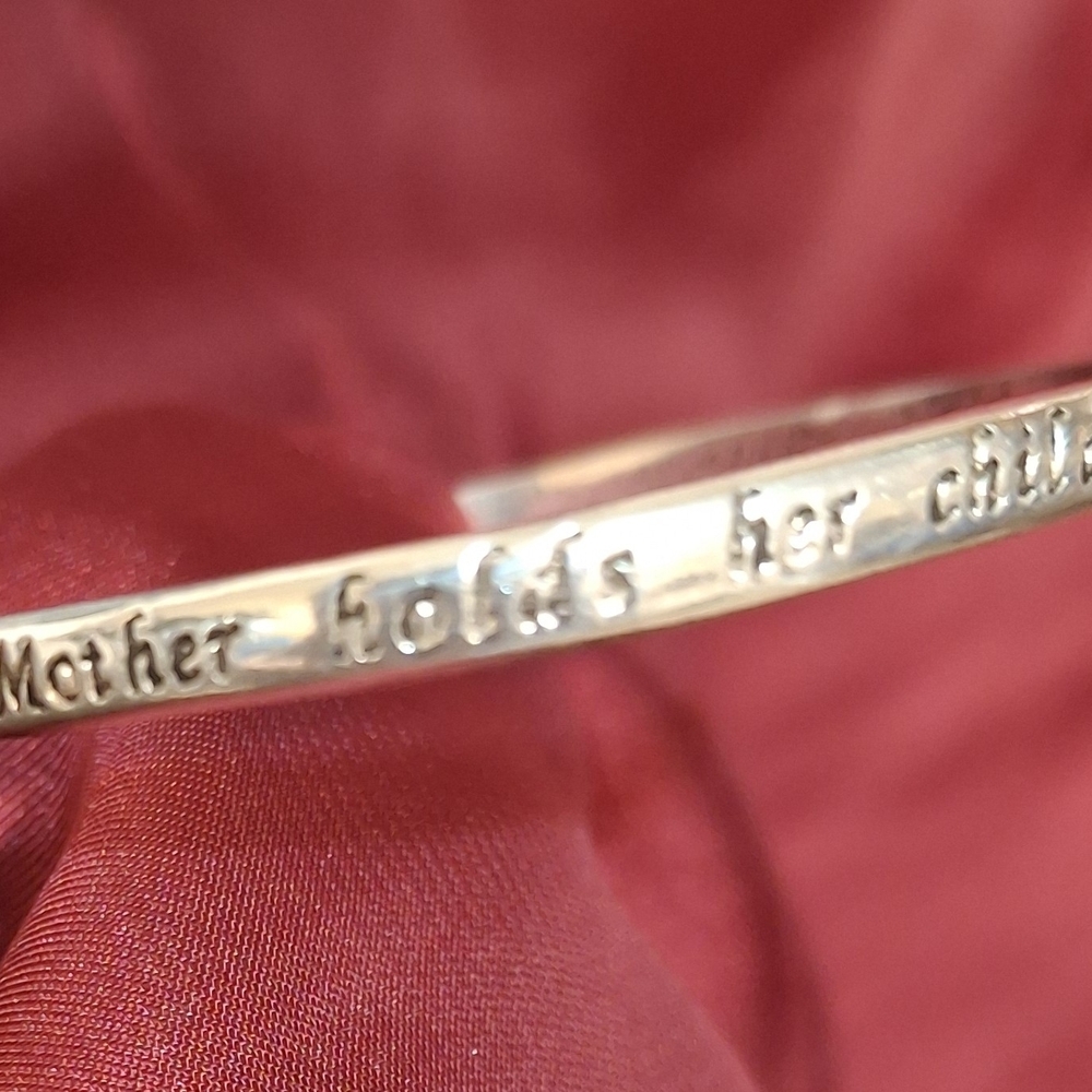 Sterling Silver 925 Mothers Heart Engraved Bangle Cuff Bracelet